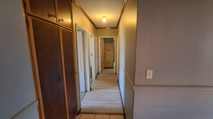 4 Bedroom Property for Sale in Pellissier Free State